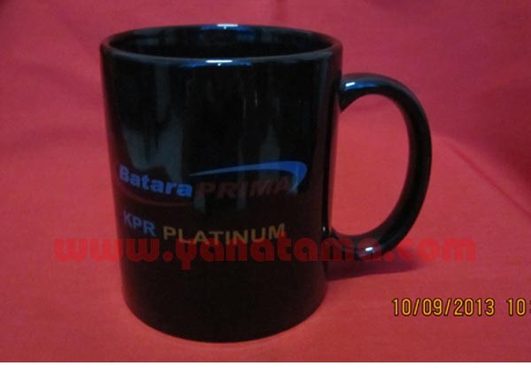 Mug Hitam Porselin   Rkec 01a7 600x400