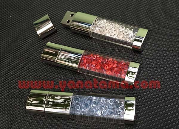 Usb Crystal Plastik Fdspc29 600x400